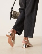 Stylish slingback mid heeled shoes in off white