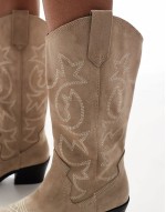 western boot in beige