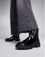 chelsea boot in black