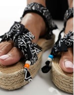 s Trekky raffia bandana print sandals in black
