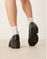 Everleigh chunky heeled loafer in black leather